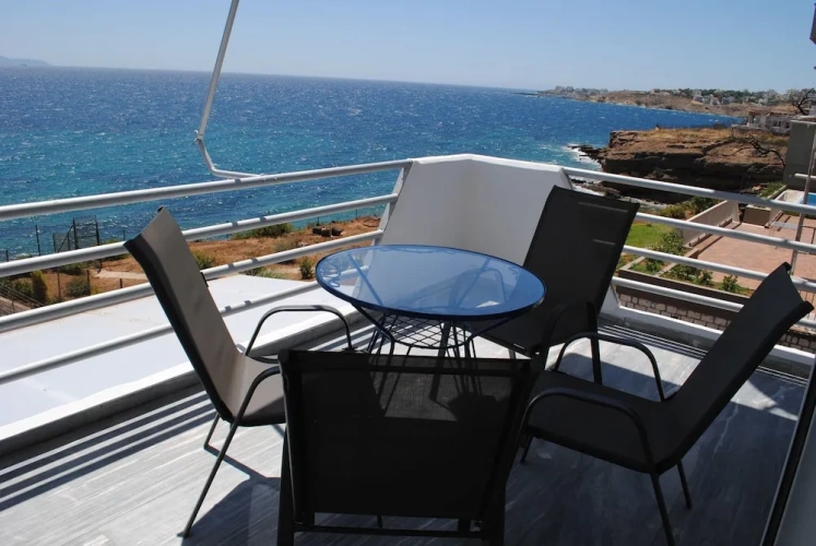 1 Bedroom Comfort Apartment with sea view