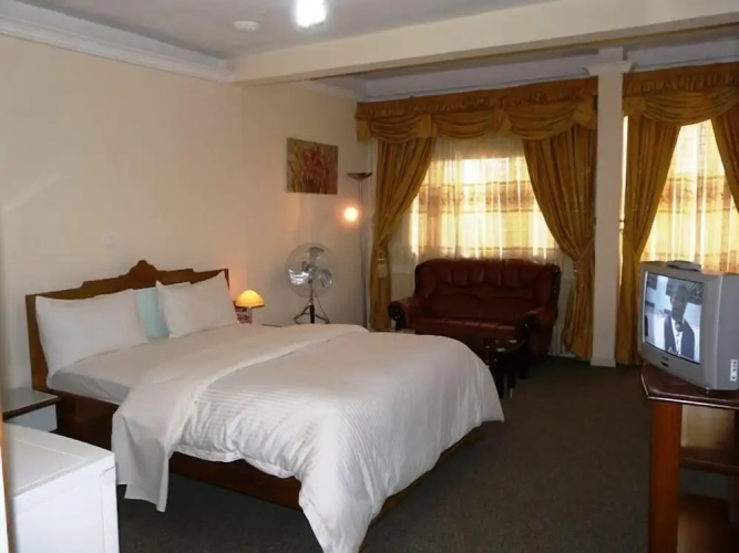 Azam Hotel