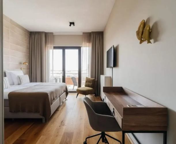 Harbor Retreat, Scheveningen
