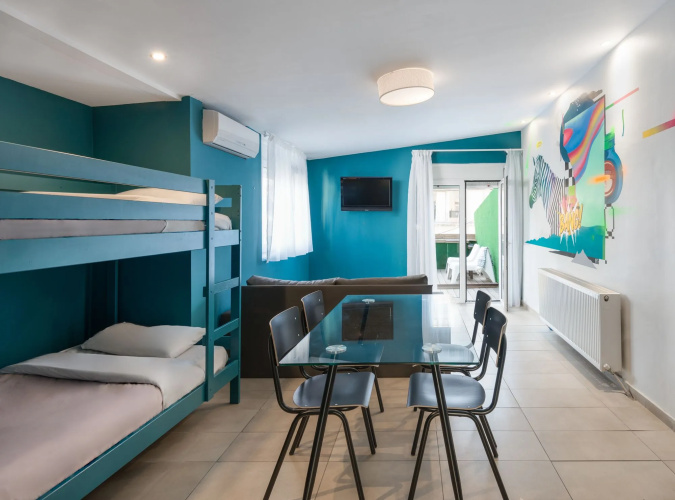 Colors Rooms & Apartments