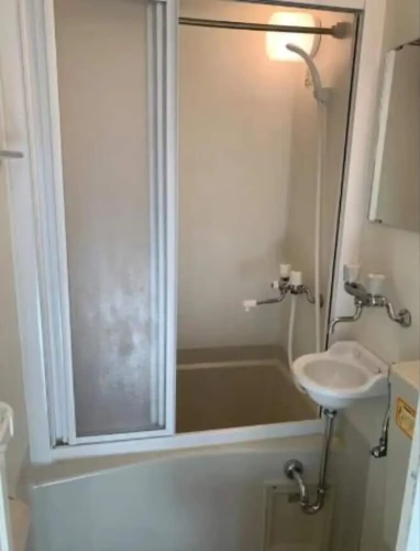 Standard Double Basement room