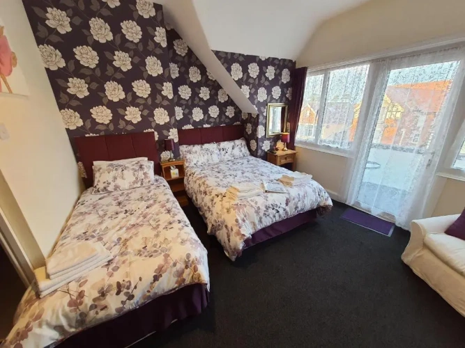 Standard Triple room with balcony