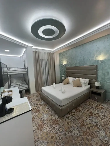 Deluxe Quadruple room