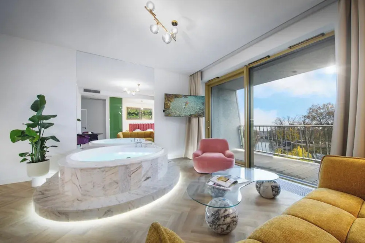 Boulevard Drobnera Residence