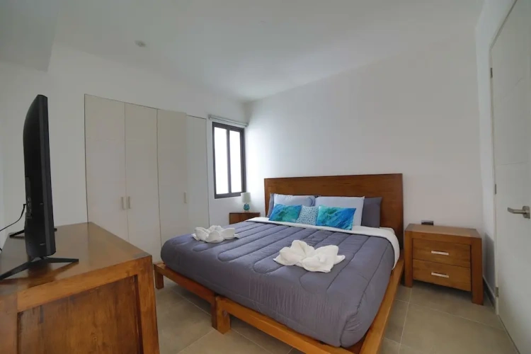 1 Bedroom Apartment with balcony