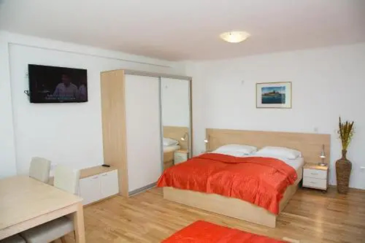 Apartments Benedi?I?