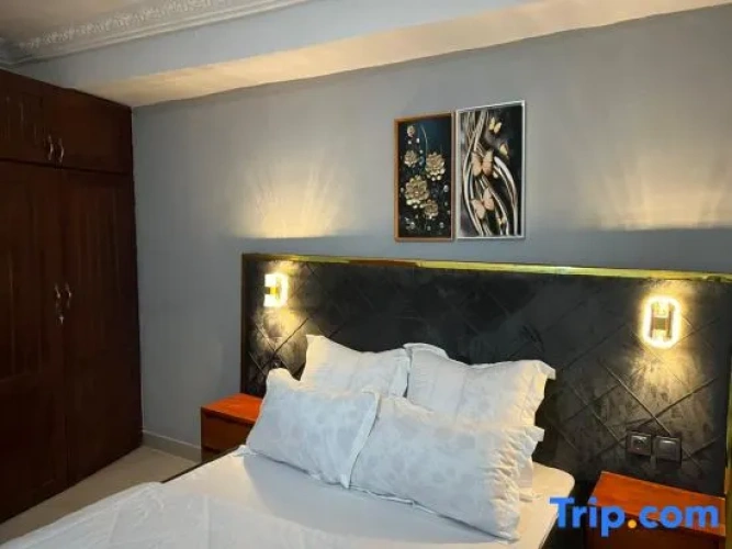 2 Bedrooms Suite