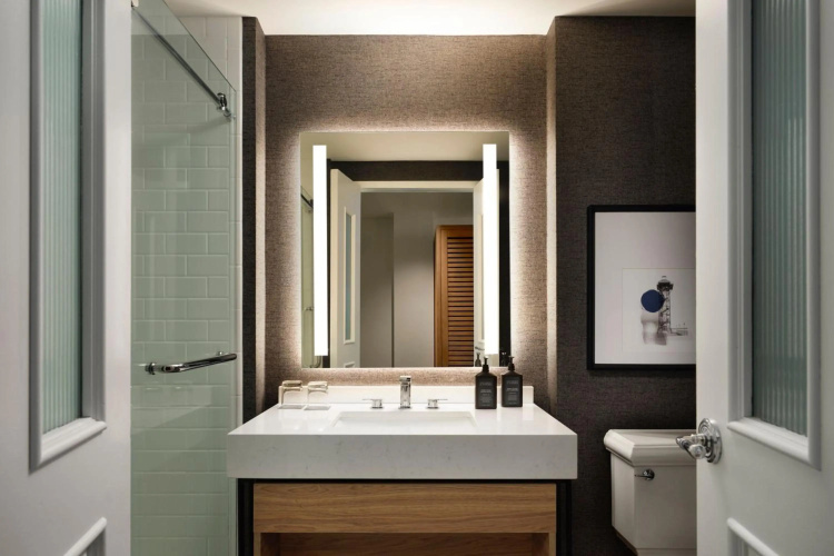 Sheraton Erie Bayfront Hotel photo 9