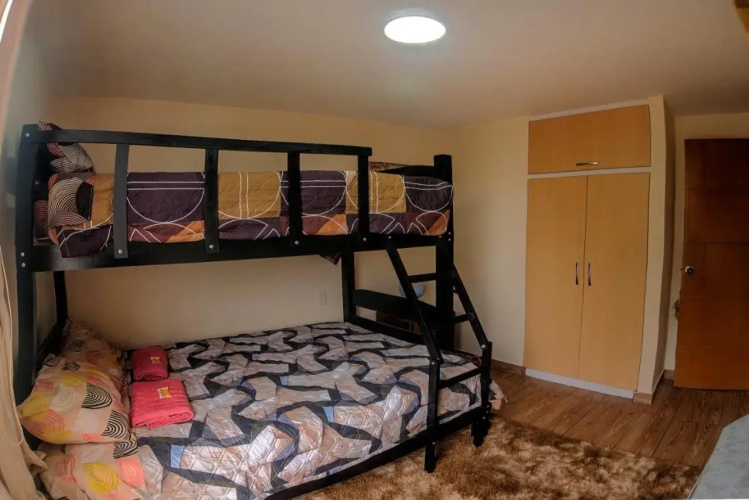 Dpto entero, 2do piso, ascensor, jacuzzi y cochera