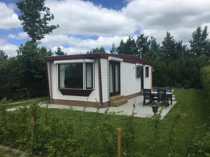 2 Bedrooms Chalet