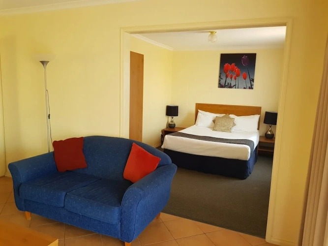 2 Bedrooms Family Apartment