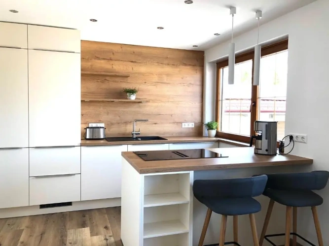 2 Bedrooms Apartment
