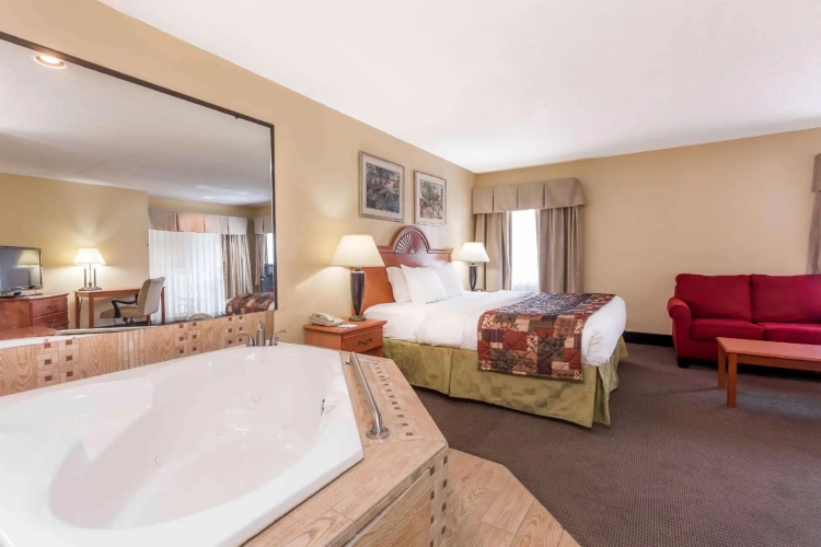 Deluxe Double Suite