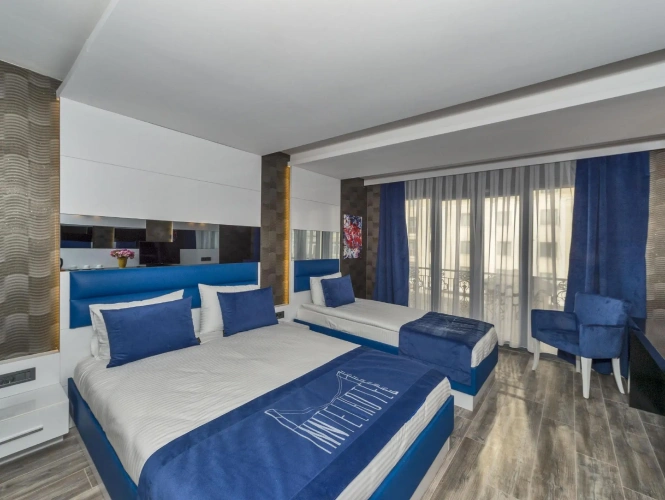 Superior Triple room