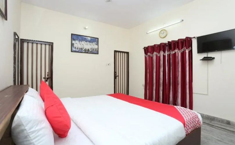 Hotel Oasis By OYO Rooms