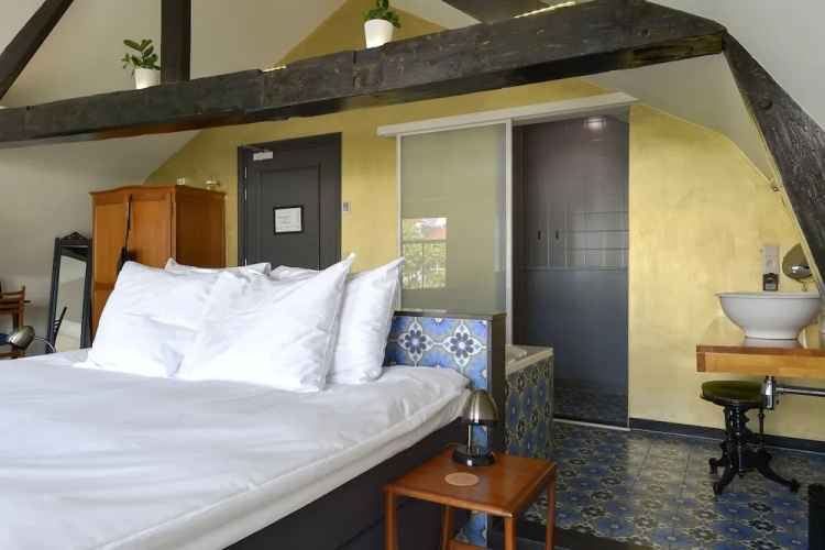 Mary K Hotel