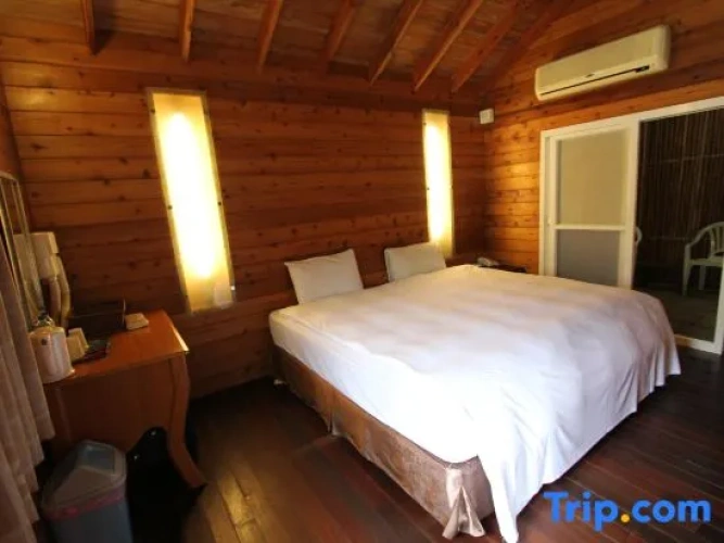 Double Chalet