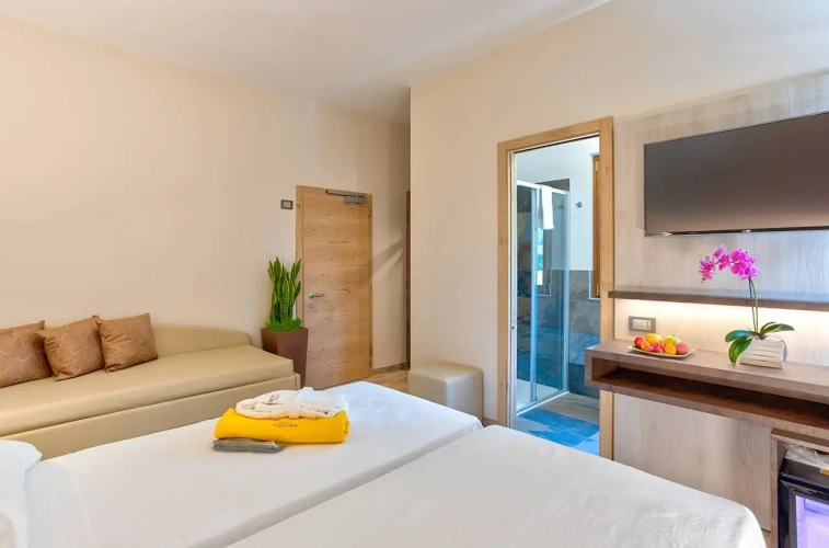 Standard Quadruple room