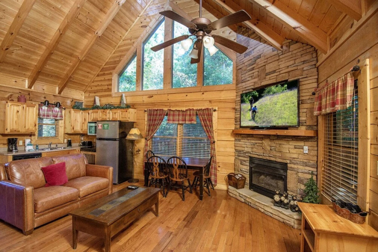 Black Hawk Hideaway by Eagles Ridge Resort