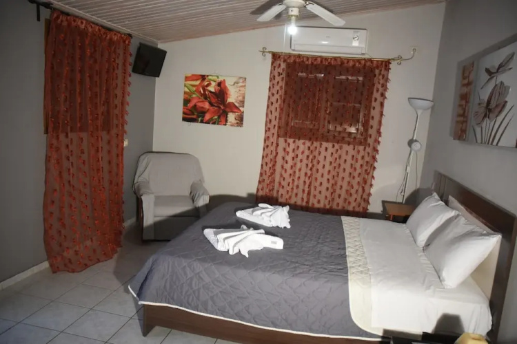 Anneta Studios