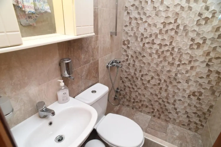 Standard Basement room