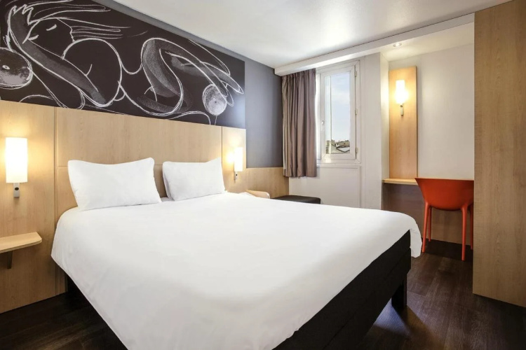 ibis Saint-Denis Stade Ouest