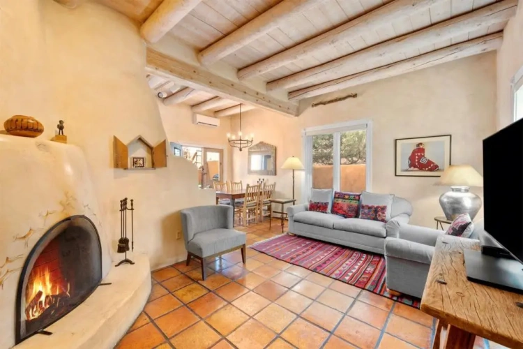 2 Bedrooms Cottage