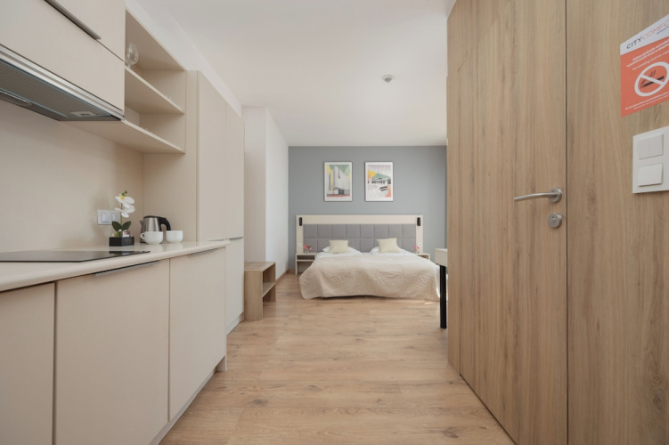 Wolska Studio Apartments by Solarento