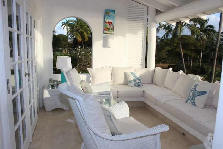 Glitter Bay Suites