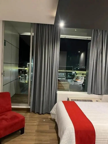 Zújmú Business Boutique Hotel