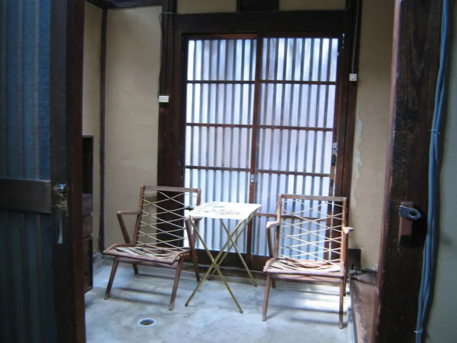 Small World Guest House - Hostel
