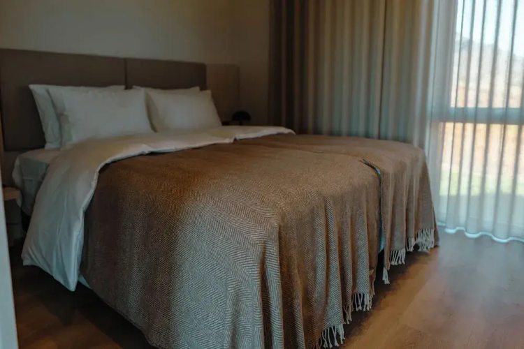Peninsula Suites