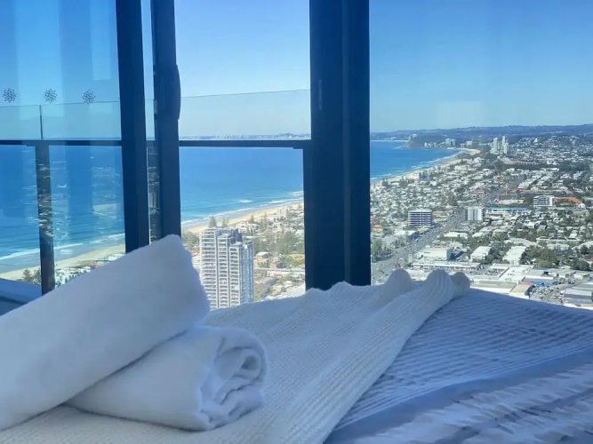 La Jolla Holiday Broadbeach
