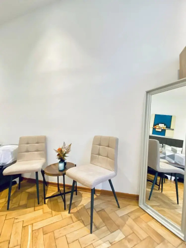 Cozy 2BR Apartment Close to Westbahnhof