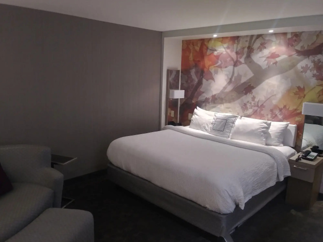 Courtyard by Marriott Lenox Berkshires