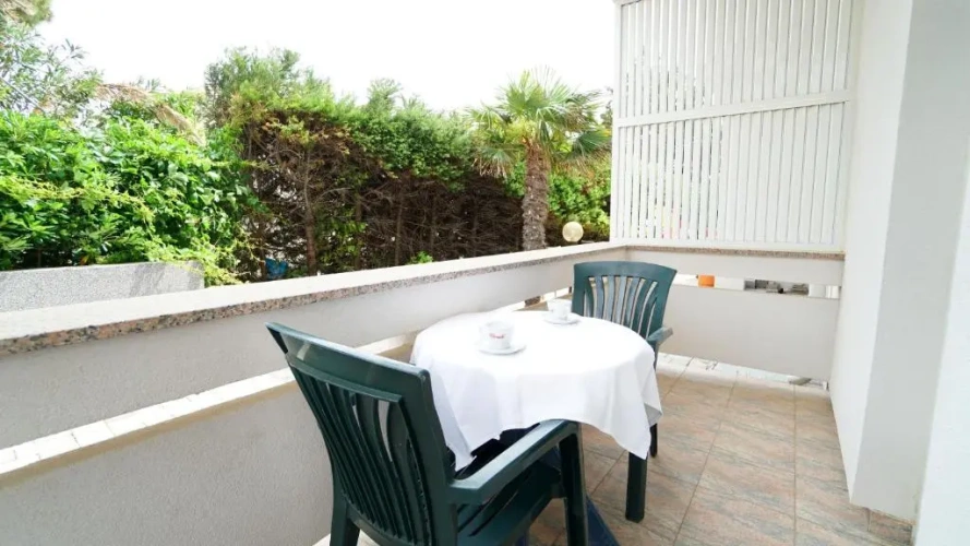 Apartment with balcony