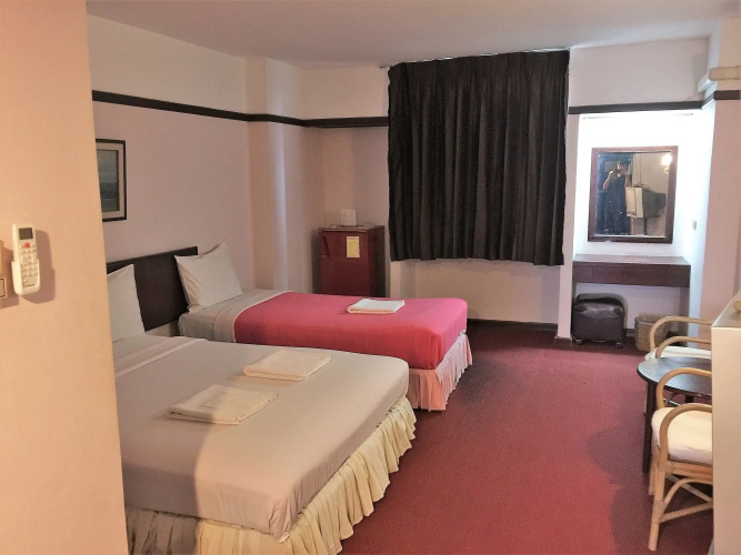 Daeng Plaza Hotel