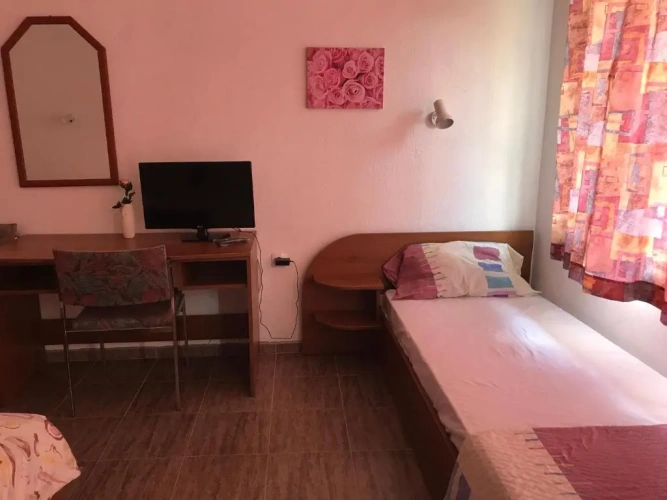 Standard Triple room with balcony