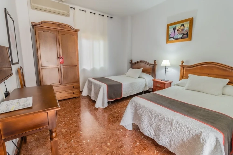 Economy Twin Basement room