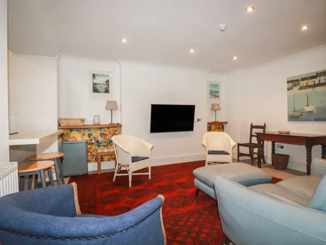 Melvill Lower Deck