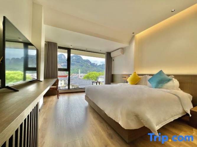 Standard Double room with mountain view