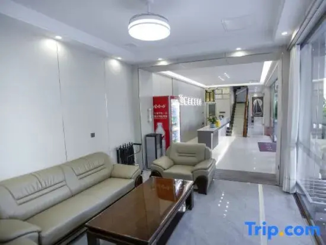 Pingguo Jufeng Express Hotel