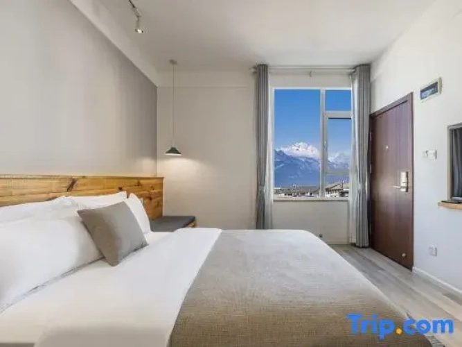 Standard Double room with view