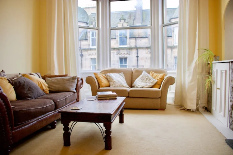 2 Bedroom Bruntsfield Apartment