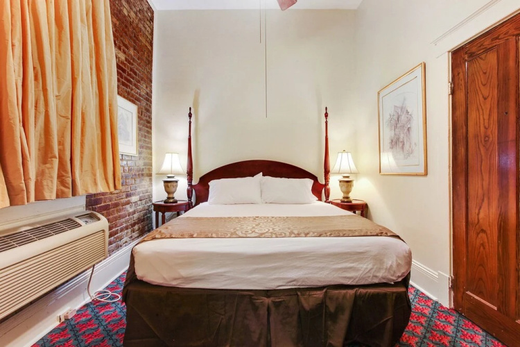 New Orleans Guest House