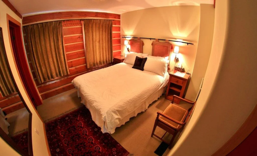 Earl Grey Lodge