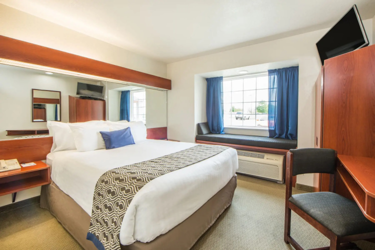 Microtel Inn & Suites by Wyndham Miami