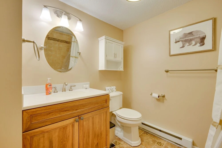 Sunny Stratton Townhome ~ 1 Mi to Skiing!