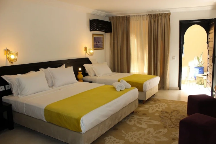 Standard room with balcony