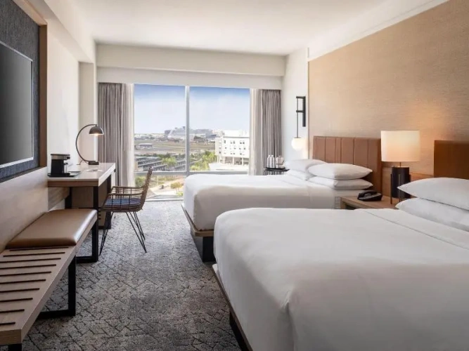 Deluxe Quadruple room with balcony and with bay view
